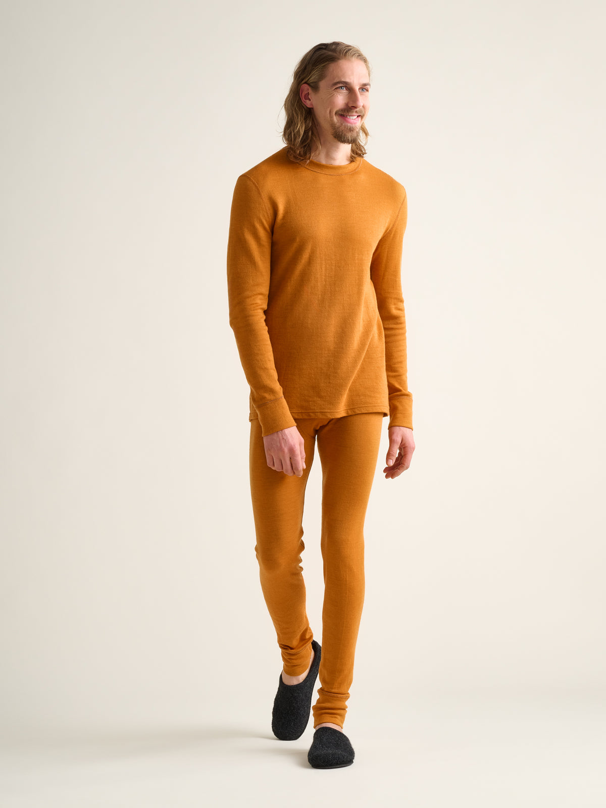 Men's Merino Extreme 200 base layer top and Men's Merino Extreme 200 base layer bottoms, curry, front view